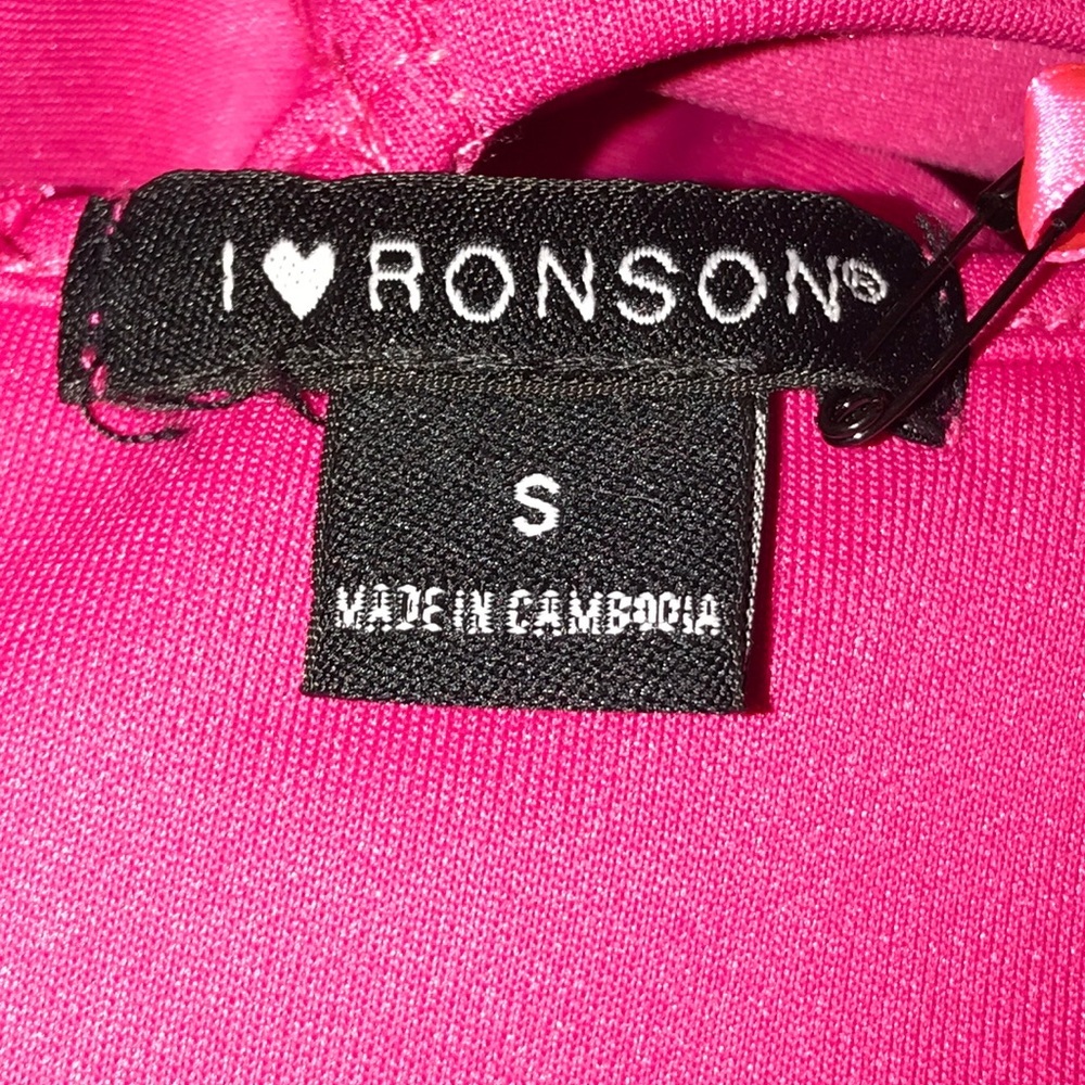 I ❤️ Ronson Crop Top - Size small - Picture 6 of 6